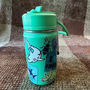 NWT 14 oz Life is Good Outdoor/Animal Themed Water Bottle